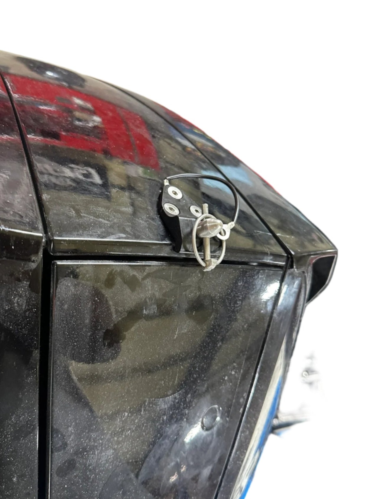 STR V-8 Hood Pin Kit